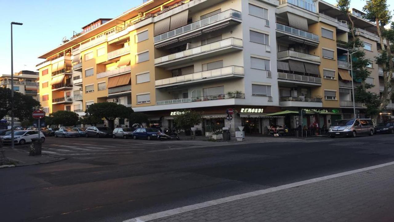 From Ostia Beach To Rome & Airport In A Heartbeat! מראה חיצוני תמונה